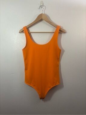 Express Orange Body Contour Scoop Neck Bodysuit Size Small